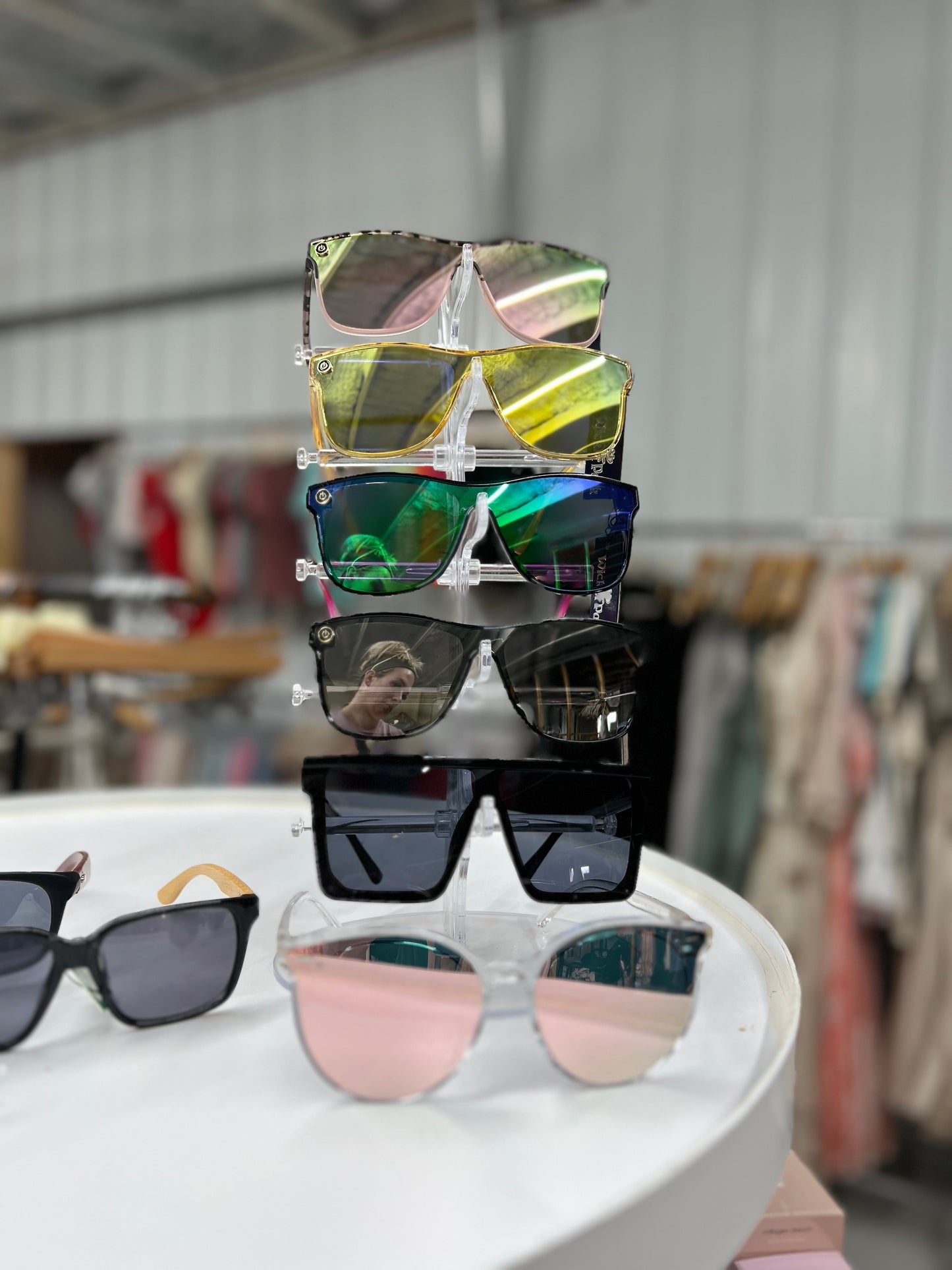 Mirrored Sunnies| Black + Pink